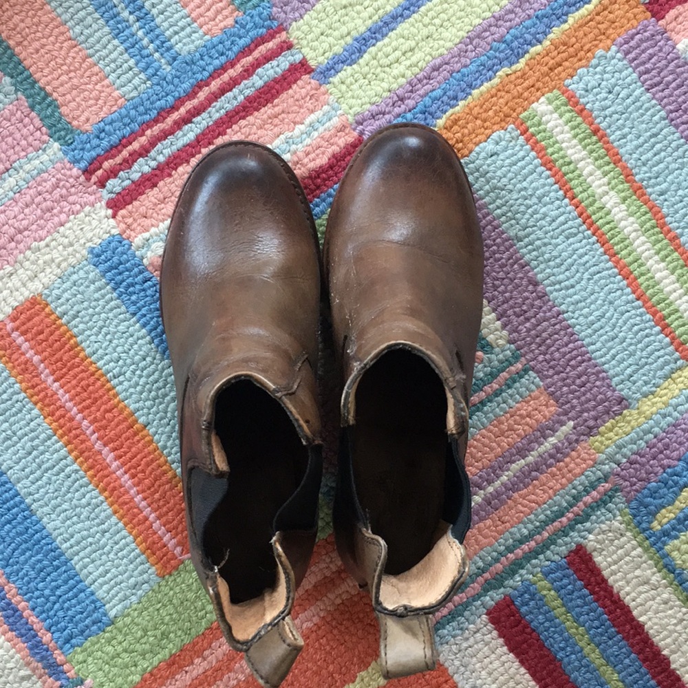 Leather Chelsea boot